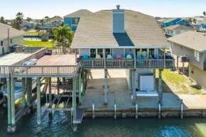 Waterfront Haven - Beautiful Bay Home with 2 Boat Slips!